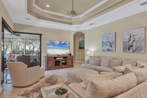 House in Sarasota, Florida 5 bedrooms, 342.44 sq.m. № 1901400 - photo 15