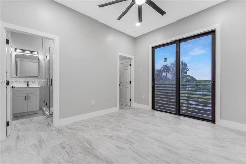 Casa en alquiler en Miami, Florida, 4 dormitorios, 135.08 m2 № 1980981 - foto 27