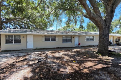 Immobilier commercial à vendre à Largo, Floride: 6 chambres, 225.75 m2 № 2313406 - photo 3
