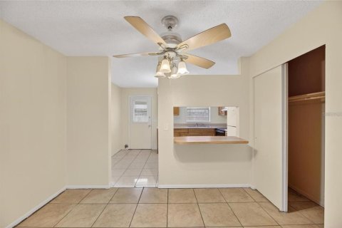 Immobilier commercial à vendre à Largo, Floride: 6 chambres, 225.75 m2 № 2313406 - photo 13