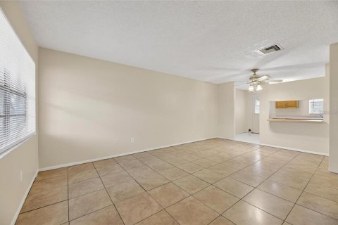 Immobilier commercial à vendre à Largo, Floride: 6 chambres, 225.75 m2 № 2313406 - photo 10