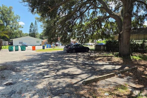 Immobilier commercial à vendre à Largo, Floride: 6 chambres, 225.75 m2 № 2313406 - photo 4