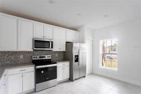 Casa en venta en Port Charlotte, Florida, 3 dormitorios, 140.38 m2 № 1558169 - foto 5