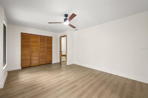 Condo in Orlando, Florida, 3 bedrooms № 2222502 - photo 21