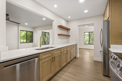 Condo in Orlando, Florida, 3 bedrooms № 2222502 - photo 7