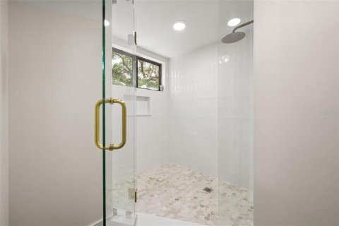 Condo in Orlando, Florida, 3 bedrooms № 2222502 - photo 17