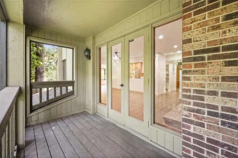 Condo in Orlando, Florida, 3 bedrooms № 2222502 - photo 12