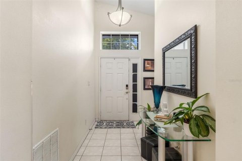 House in Apopka, Florida 3 bedrooms, 167.04 sq.m. № 1900066 - photo 2