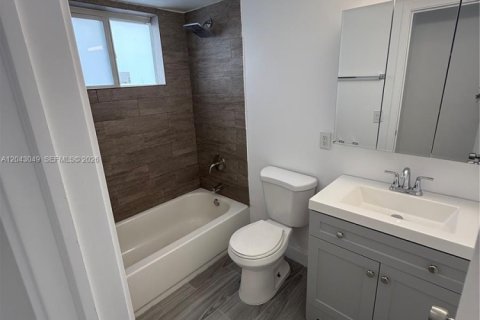 Apartment in Miami, Florida 1 bedroom № 2184661 - photo 12