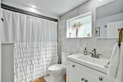 Купить виллу или дом в Майами, Флорида 3 спальни, 112.41м2, № 1942396 - фото 13