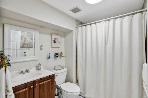 Купить виллу или дом в Майами, Флорида 3 спальни, 112.41м2, № 1942396 - фото 17