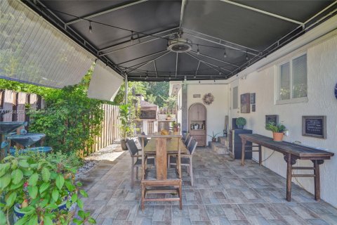 Купить виллу или дом в Майами, Флорида 3 спальни, 112.41м2, № 1942396 - фото 20