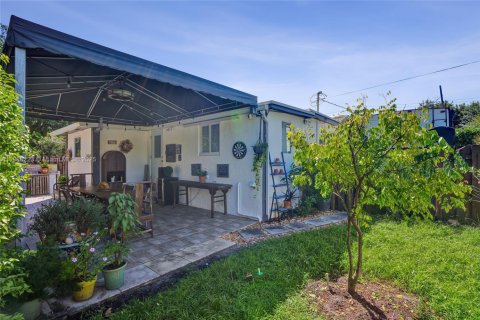 Купить виллу или дом в Майами, Флорида 3 спальни, 112.41м2, № 1942396 - фото 25