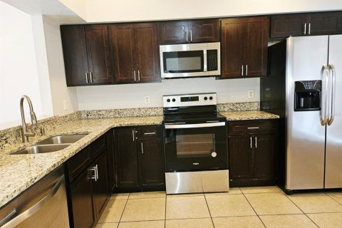 Condominio en alquiler en Orlando, Florida, 3 dormitorios, 107.95 m2 № 1911609 - foto 3