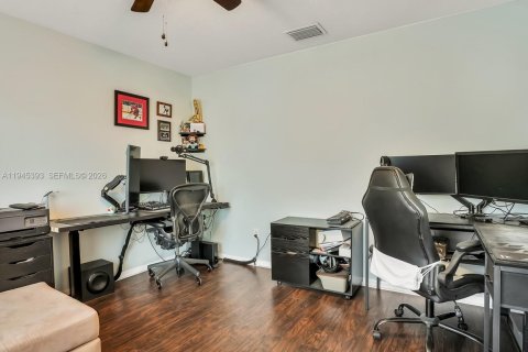 Casa en venta en Port St. Lucie, Florida, 3 dormitorios, 170.01 m2 № 2001866 - foto 22