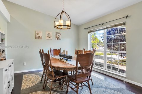 Casa en venta en Port St. Lucie, Florida, 3 dormitorios, 170.01 m2 № 2001866 - foto 10