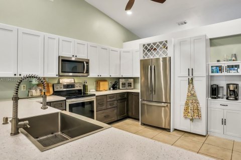 Casa en venta en Port St. Lucie, Florida, 3 dormitorios, 170.01 m2 № 2001866 - foto 5