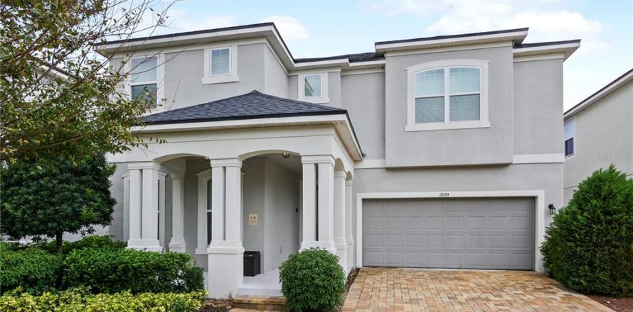 House in SOLARA RESORT in Kissimmee, Florida 7 bedrooms, 352.01 sq.m. № 1827060
