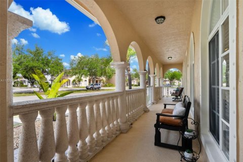 House in Homestead, Florida 4 bedrooms, 260.03 sq.m. № 1714726 - photo 7