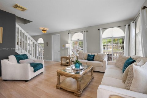 House in Homestead, Florida 4 bedrooms, 260.03 sq.m. № 1714726 - photo 13
