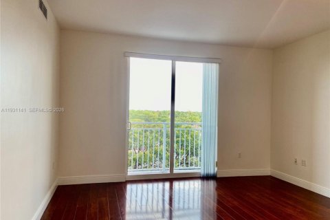 Снять в аренду кондоминиум в Майами, Флорида 1 спальня, 78.22м2, № 1999859 - фото 3