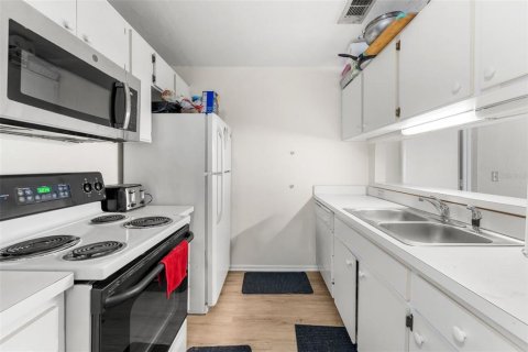 Copropriété à vendre à Gainesville, Floride: 4 chambres, 109.35 m2 № 2103167 - photo 4