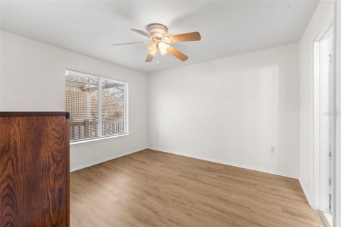 Copropriété à vendre à Gainesville, Floride: 4 chambres, 109.35 m2 № 2103167 - photo 11