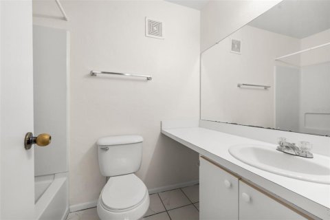 Copropriété à vendre à Gainesville, Floride: 4 chambres, 109.35 m2 № 2103167 - photo 13