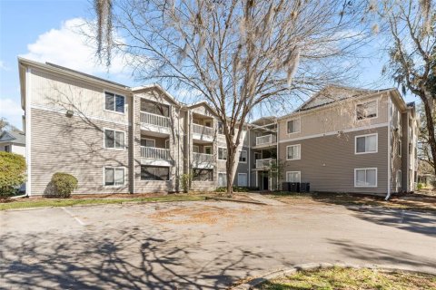 Condo in Gainesville, Florida, 4 bedrooms № 2103167