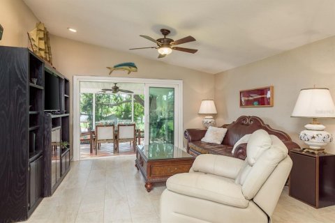House in Tarpon Springs, Florida 2 bedrooms, 96.71 sq.m. № 1832889 - photo 17