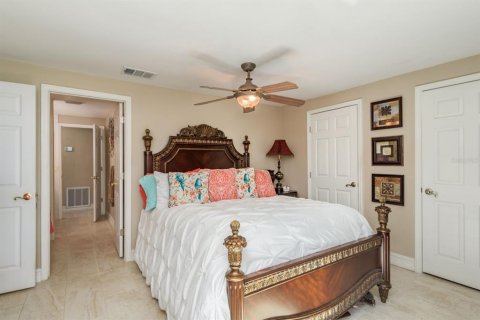 House in Tarpon Springs, Florida 2 bedrooms, 96.71 sq.m. № 1832889 - photo 23