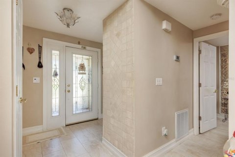House in Tarpon Springs, Florida 2 bedrooms, 96.71 sq.m. № 1832889 - photo 9