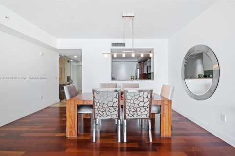 Condo in Aventura, Florida, 2 bedrooms  № 1741330 - photo 13
