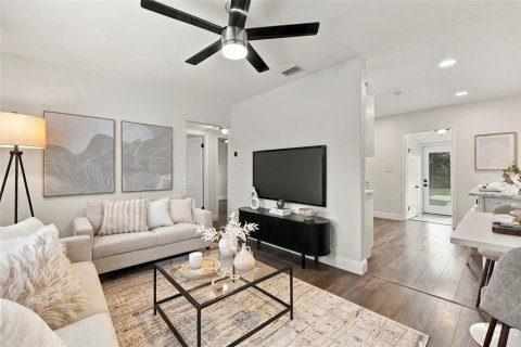 Villa ou maison à vendre à Saint Petersburg, Floride: 3 chambres, 108.14 m2 № 2429085 - photo 7