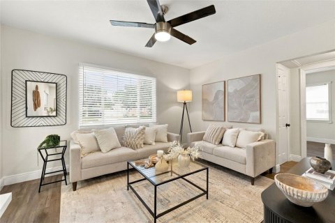 Villa ou maison à vendre à Saint Petersburg, Floride: 3 chambres, 108.14 m2 № 2429085 - photo 6