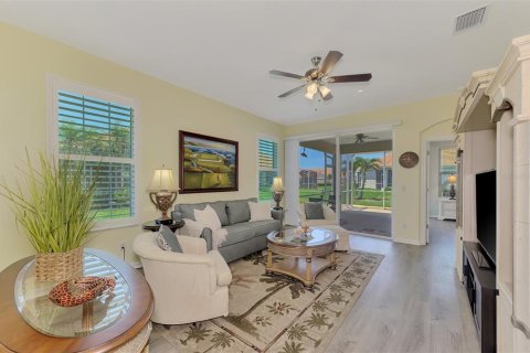 Casa en venta en Venice, Florida, 3 dormitorios, 147.81 m2 № 2200382 - foto 10