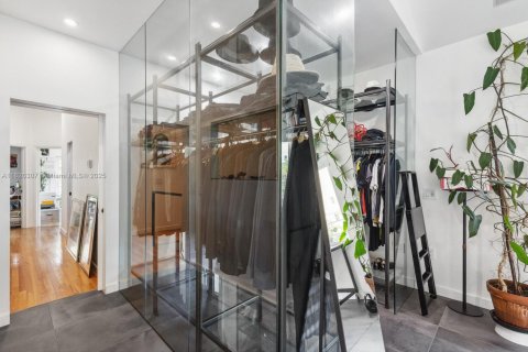 Купить таунхаус в Майами-Бич, Флорида 3 спальни, 117.99м2, № 1801145 - фото 18