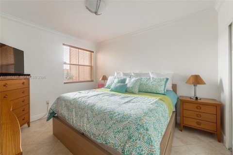 Copropriété à vendre à Doral, Floride: 2 chambres, 103.59 m2 № 2060692 - photo 24