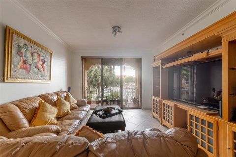 Copropriété à vendre à Doral, Floride: 2 chambres, 103.59 m2 № 2060692 - photo 15