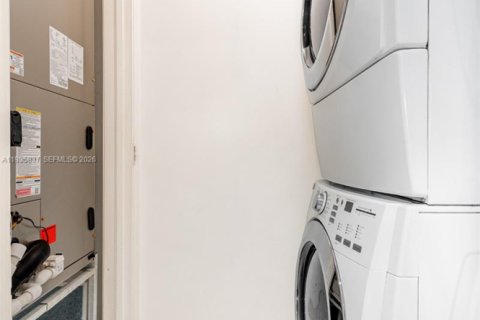 Copropriété à vendre à Doral, Floride: 2 chambres, 103.59 m2 № 2060692 - photo 18