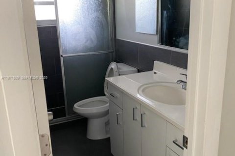 Casa en alquiler en Fort Lauderdale, Florida, 3 dormitorios, 95.32 m2 № 2032324 - foto 7