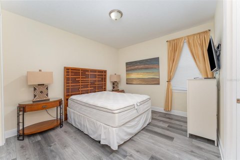 Casa en venta en Kissimmee, Florida, 8 dormitorios, 315.96 m2 № 1544245 - foto 18