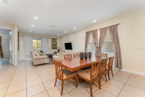Casa en venta en Kissimmee, Florida, 8 dormitorios, 315.96 m2 № 1544245 - foto 7