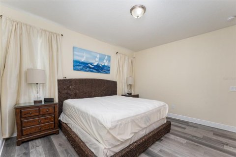 Casa en venta en Kissimmee, Florida, 8 dormitorios, 315.96 m2 № 1544245 - foto 16