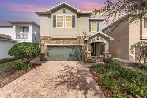 Casa en venta en Kissimmee, Florida, 8 dormitorios, 315.96 m2 № 1544245 - foto 1