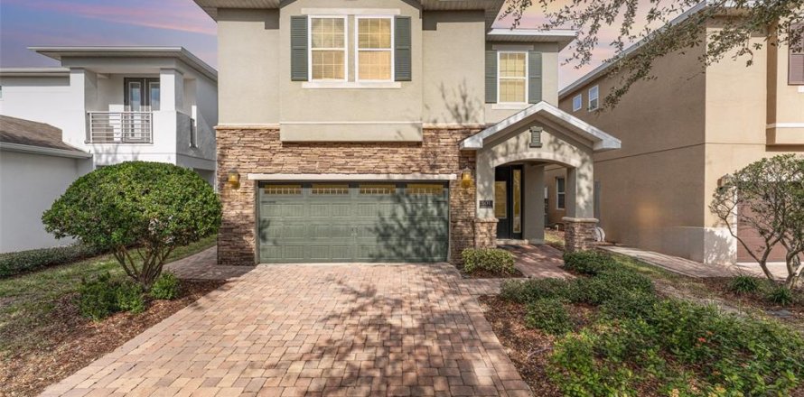 Casa en Kissimmee, Florida 8 dormitorios, 315.96 m2 № 1544245