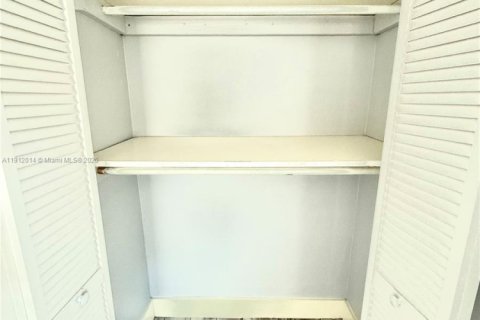 Villa ou maison à louer à Miami, Floride: 3 chambres, 109.35 m2 № 1975666 - photo 17