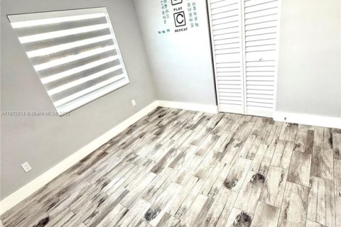 Villa ou maison à louer à Miami, Floride: 3 chambres, 109.35 m2 № 1975666 - photo 20