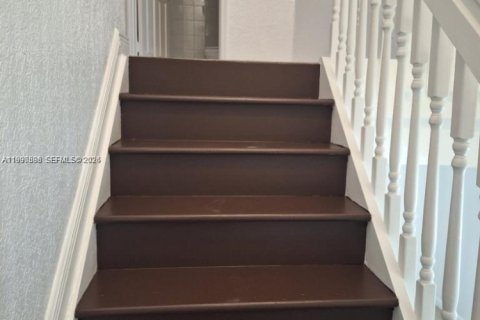 Adosado en alquiler en Miramar, Florida, 4 dormitorios, 180.14 m2 № 2058042 - foto 13