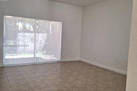 Adosado en alquiler en Miramar, Florida, 4 dormitorios, 180.14 m2 № 2058042 - foto 6